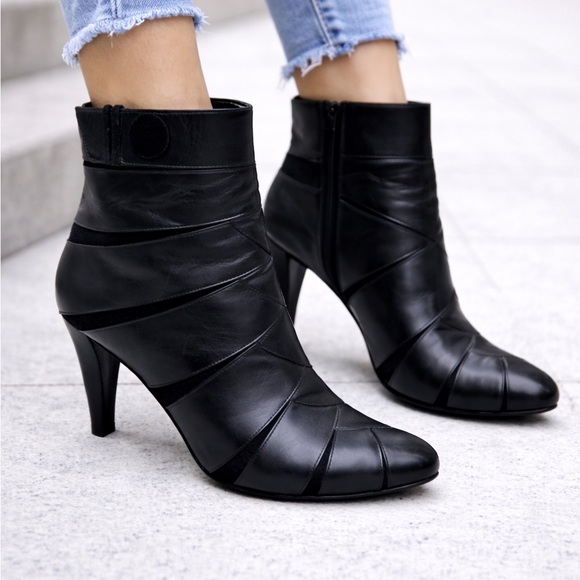 Cole Haan Nike Air Black Leather/Suede Ankle Boots with Layered Panel Design